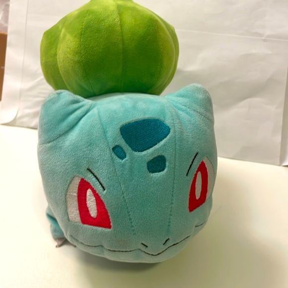 Pokemon Bulbasaur Plush made by Wicked Cool Toys - Picture 1 of 7